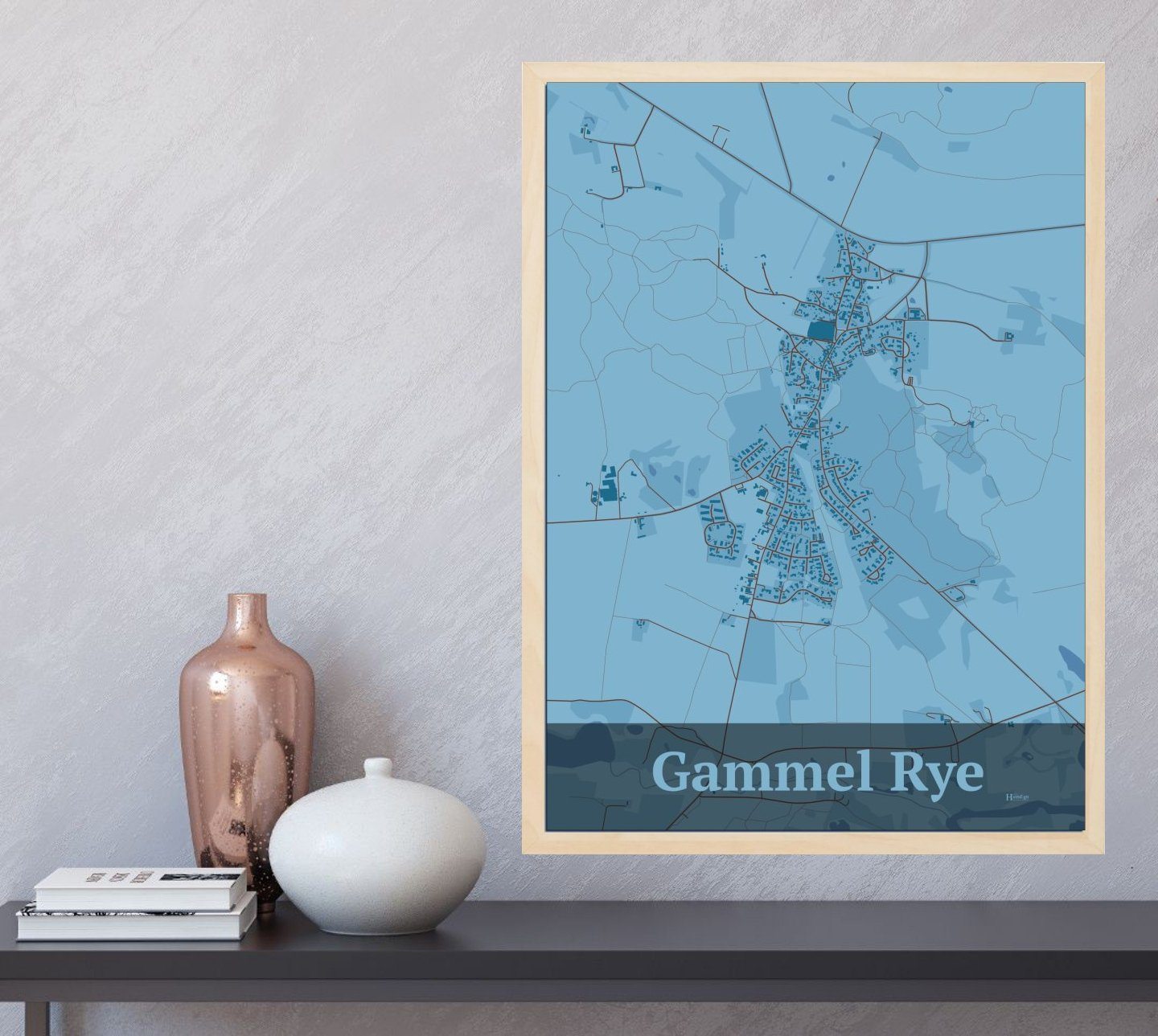Gammel Rye plakat i farve og HjemEgn.dk design firkantet. Design bykort for Gammel Rye
