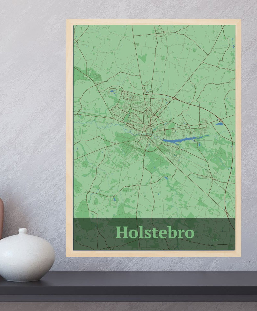 Holstebro Fra Din Hjemegn I plakat i farve og HjemEgn.dk design firkantet. Design bykort for Holstebro Fra Din Hjemegn I