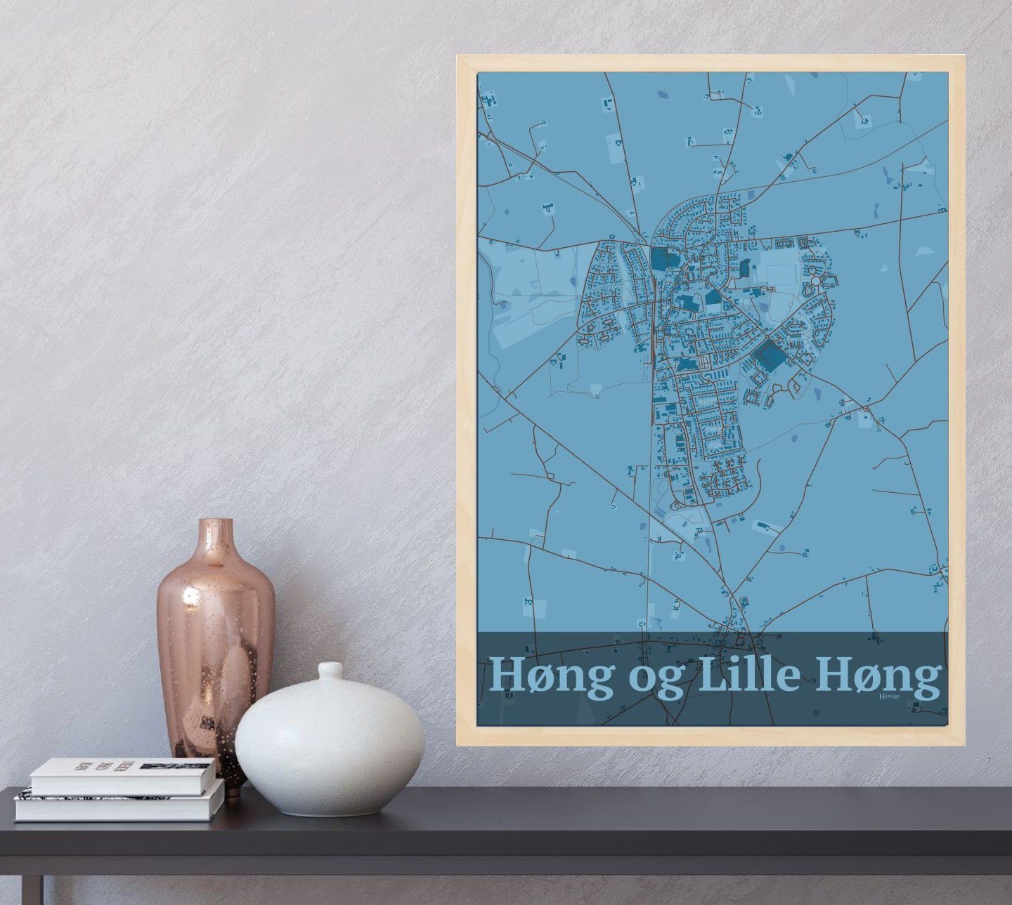 Høng Og Lille Høng plakat i farve og HjemEgn.dk design firkantet. Design bykort for Høng Og Lille Høng
