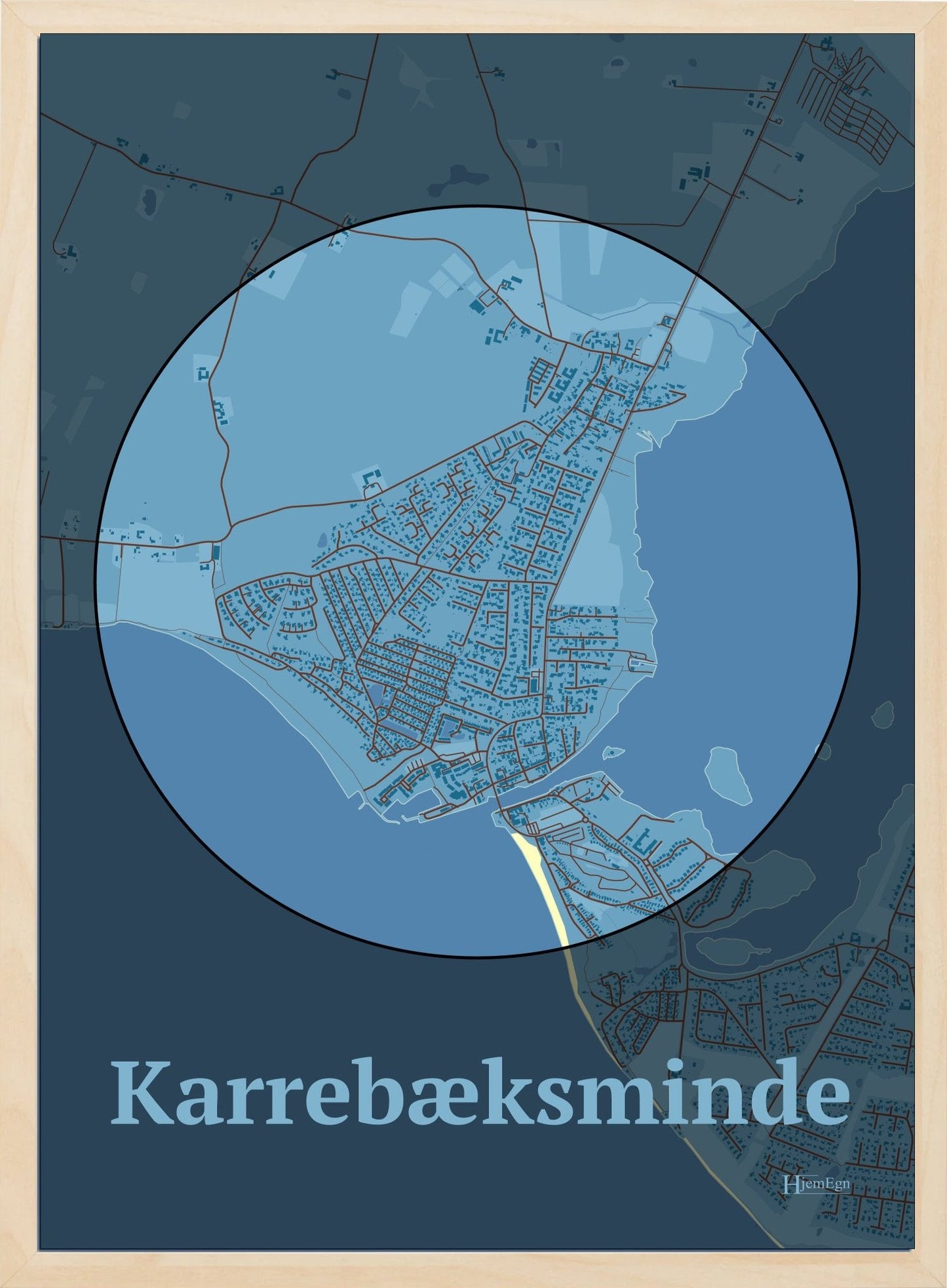 Karrebæksminde plakat i farve pastel blå og HjemEgn.dk design centrum. Design bykort for Karrebæksminde