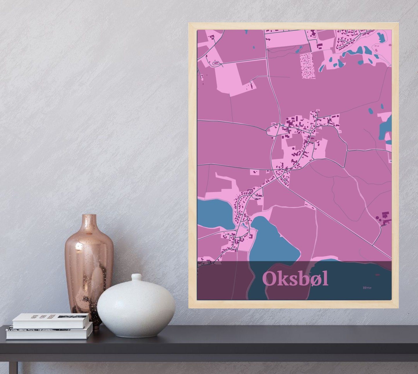Oksbøl plakat i farve og HjemEgn.dk design firkantet. Design bykort for Oksbøl