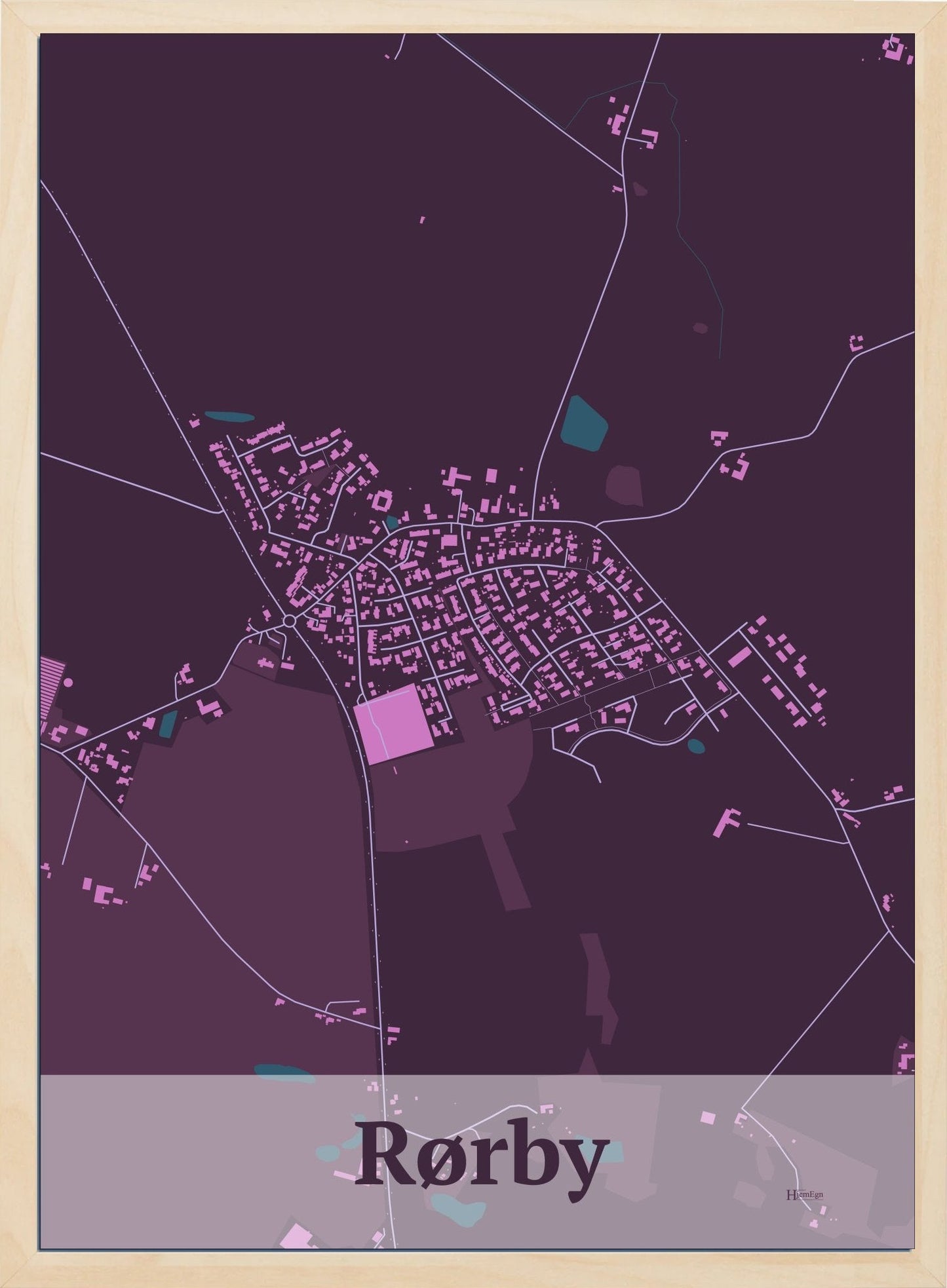 Rørby plakat i farve mørk rød og HjemEgn.dk design firkantet. Design bykort for Rørby