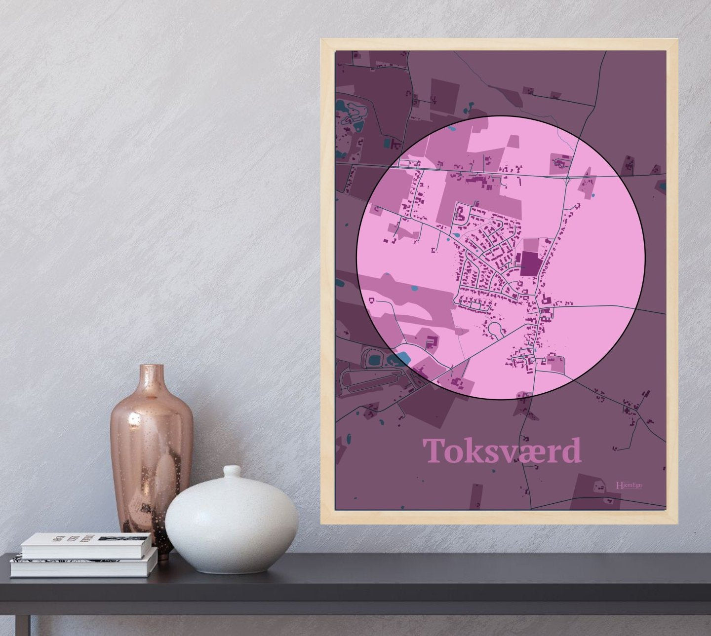 Toksværd plakat i farve og HjemEgn.dk design centrum. Design bykort for Toksværd