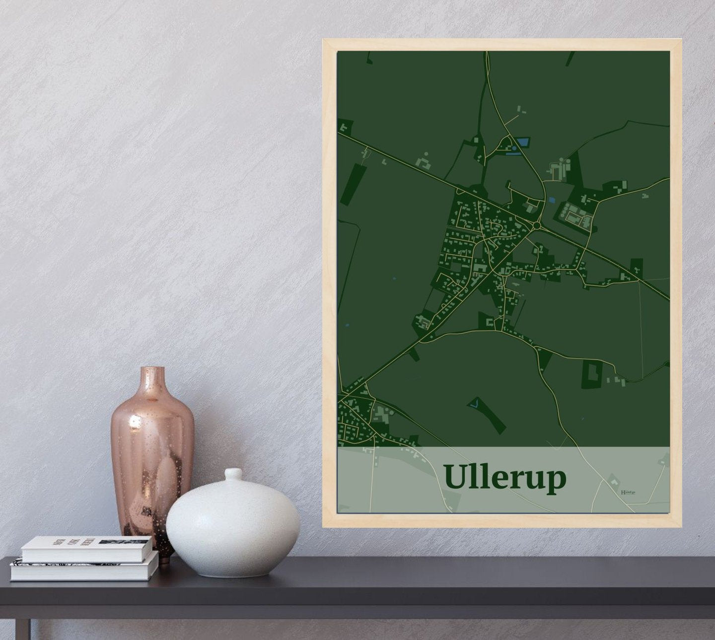 Ullerup plakat i farve og HjemEgn.dk design firkantet. Design bykort for Ullerup