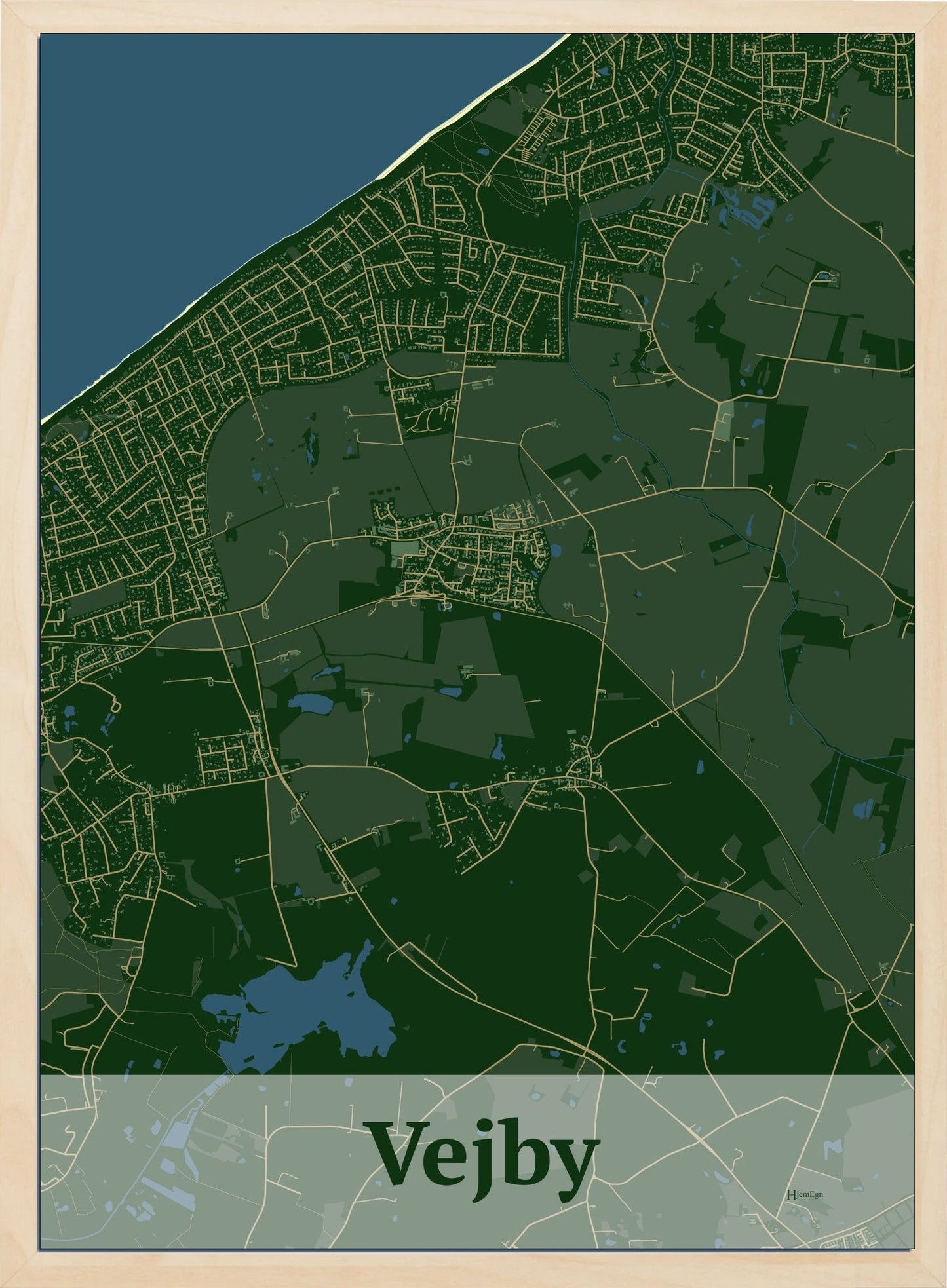 Vejby plakat i farve mørk grøn og HjemEgn.dk design firkantet. Design bykort for Vejby