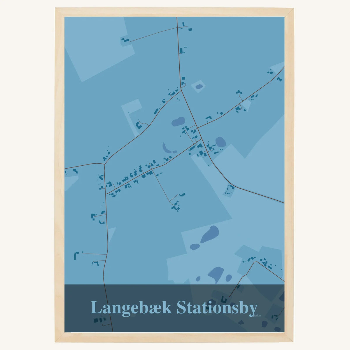 Langebæk Stationsby plakat – Firkantet 2026 – Lys pastel blå