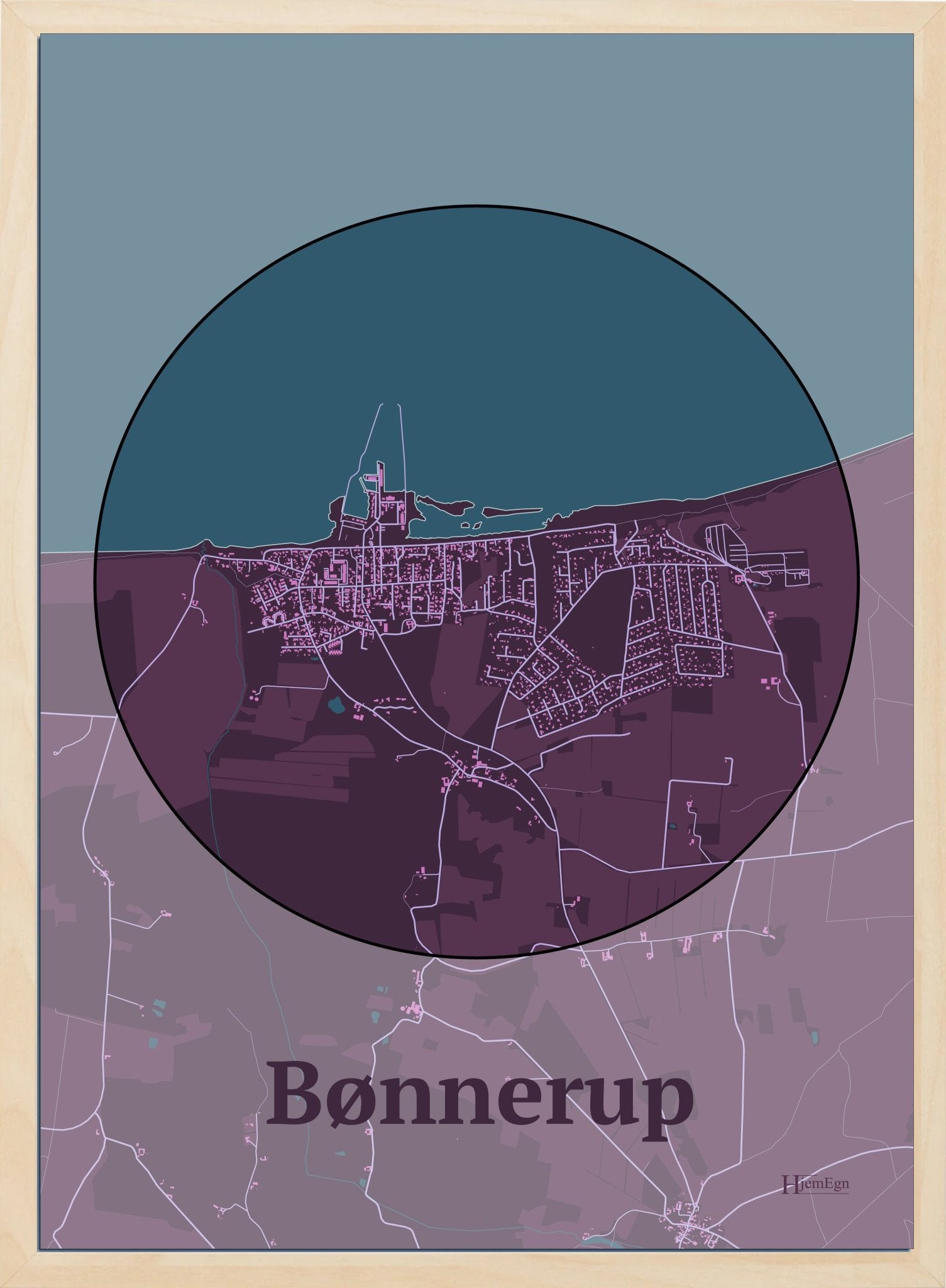 Bønnerup plakat i farve mørk rød og HjemEgn.dk design centrum. Design bykort for Bønnerup