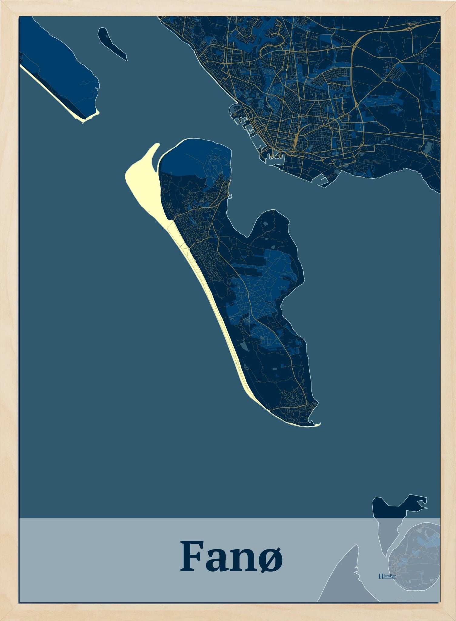 Fanø plakat i farve mørk blå og HjemEgn.dk design firkantet. Design ø-kort for Fanø