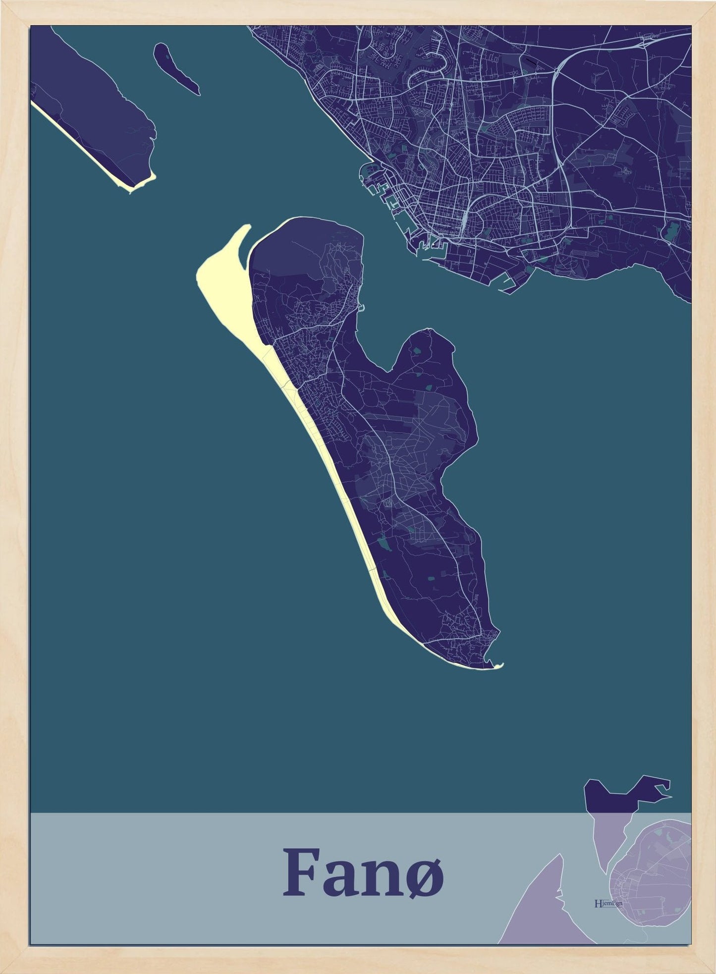 Fanø plakat i farve mørk lilla og HjemEgn.dk design firkantet. Design ø-kort for Fanø
