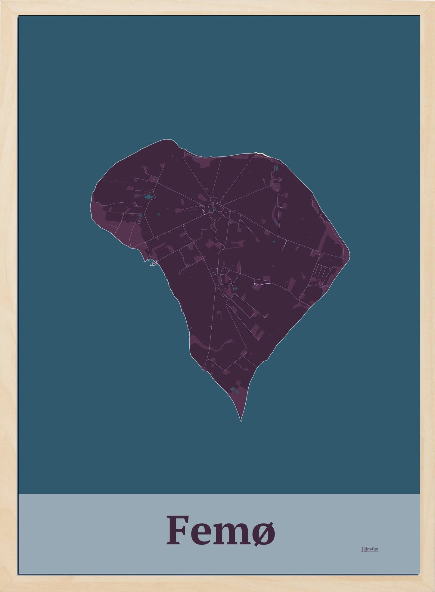 Femø plakat i farve mørk rød og HjemEgn.dk design firkantet. Design ø-kort for Femø