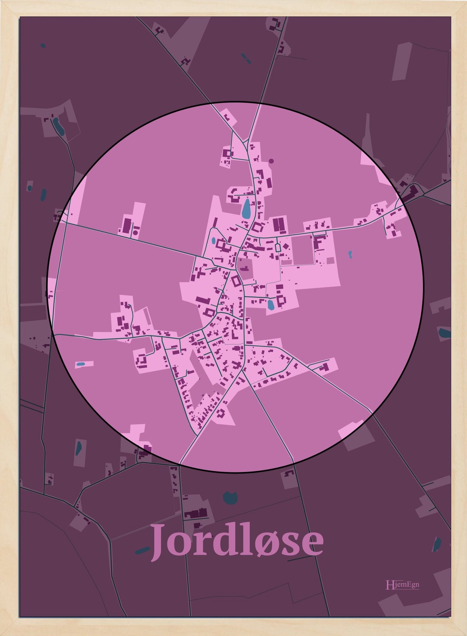 Jordløse plakat i farve pastel rød og HjemEgn.dk design centrum. Design bykort for Jordløse