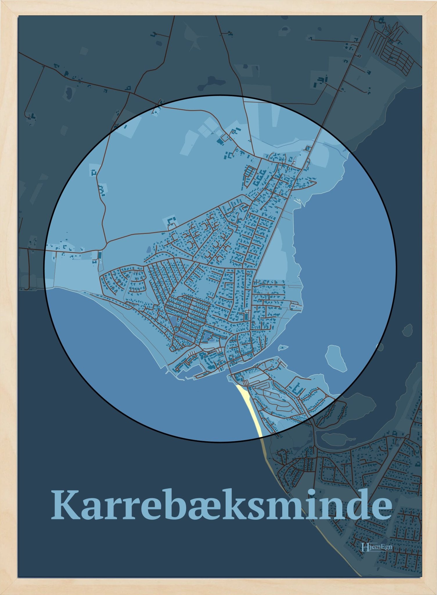 Karrebæksminde plakat i farve pastel blå og HjemEgn.dk design centrum. Design bykort for Karrebæksminde