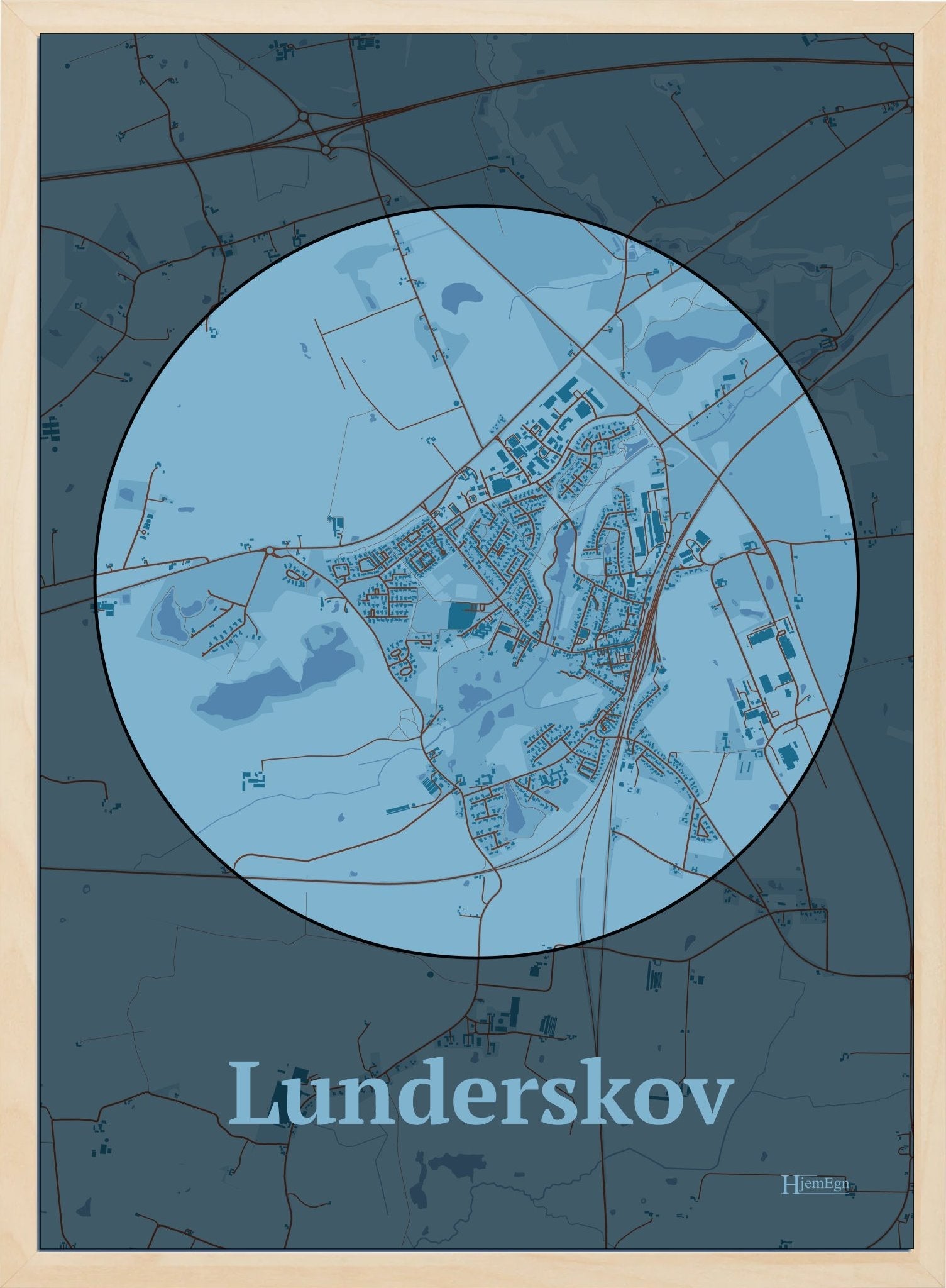 Lunderskov plakat i farve pastel blå og HjemEgn.dk design centrum. Design bykort for Lunderskov
