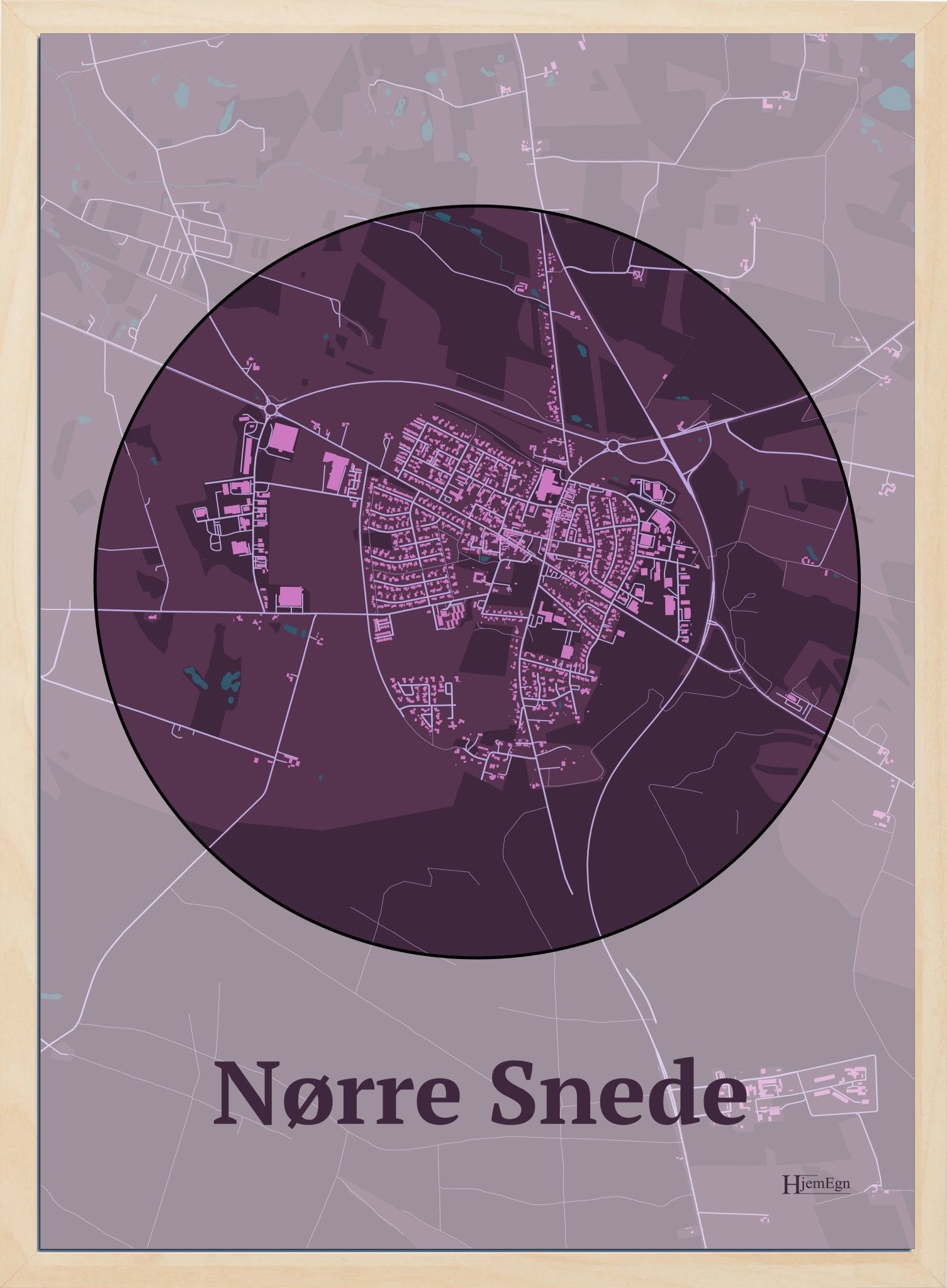 Nørre Snede plakat i farve mørk rød og HjemEgn.dk design centrum. Design bykort for Nørre Snede