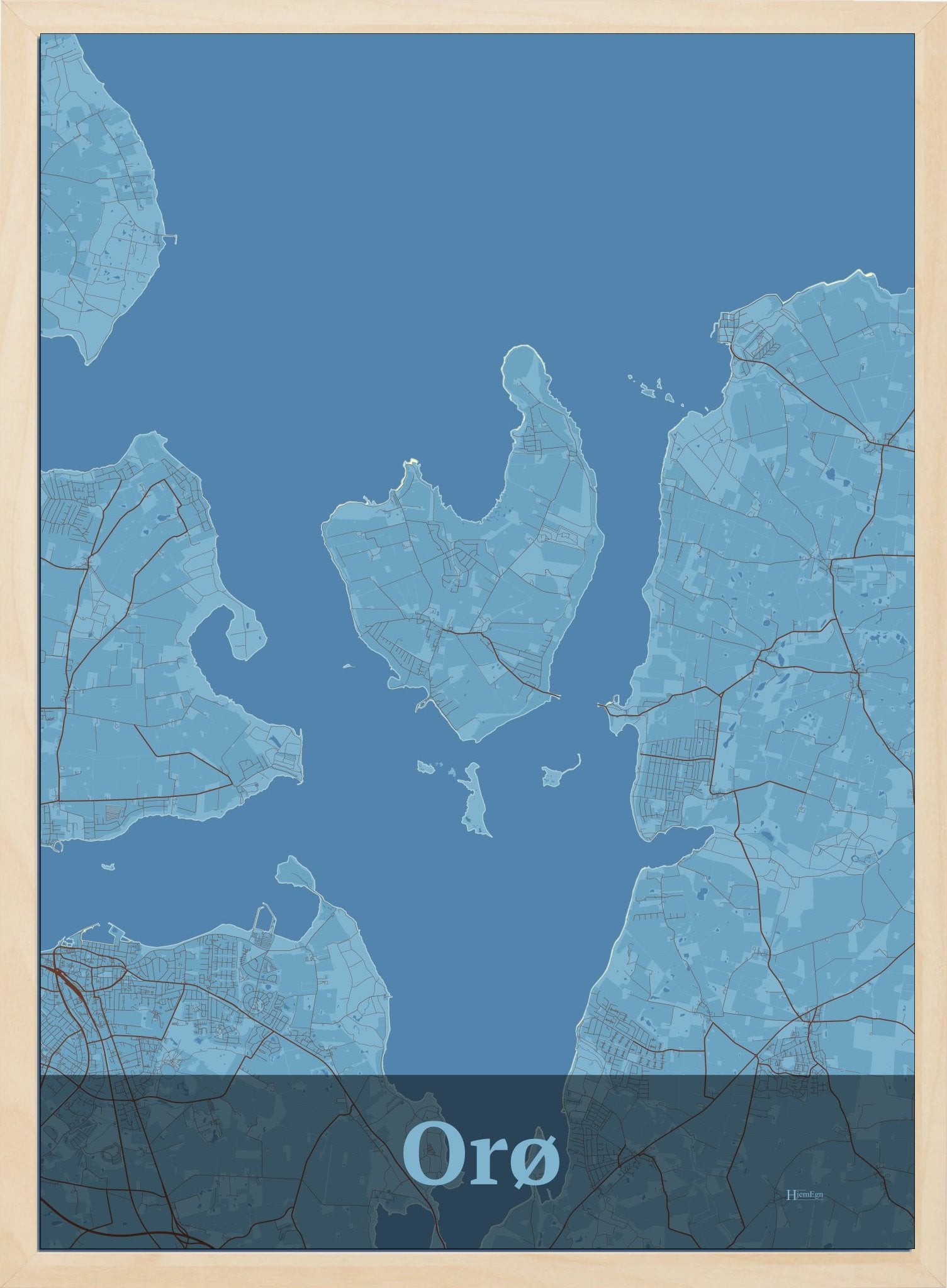 Orø plakat i farve pastel blå og HjemEgn.dk design firkantet. Design ø-kort for Orø