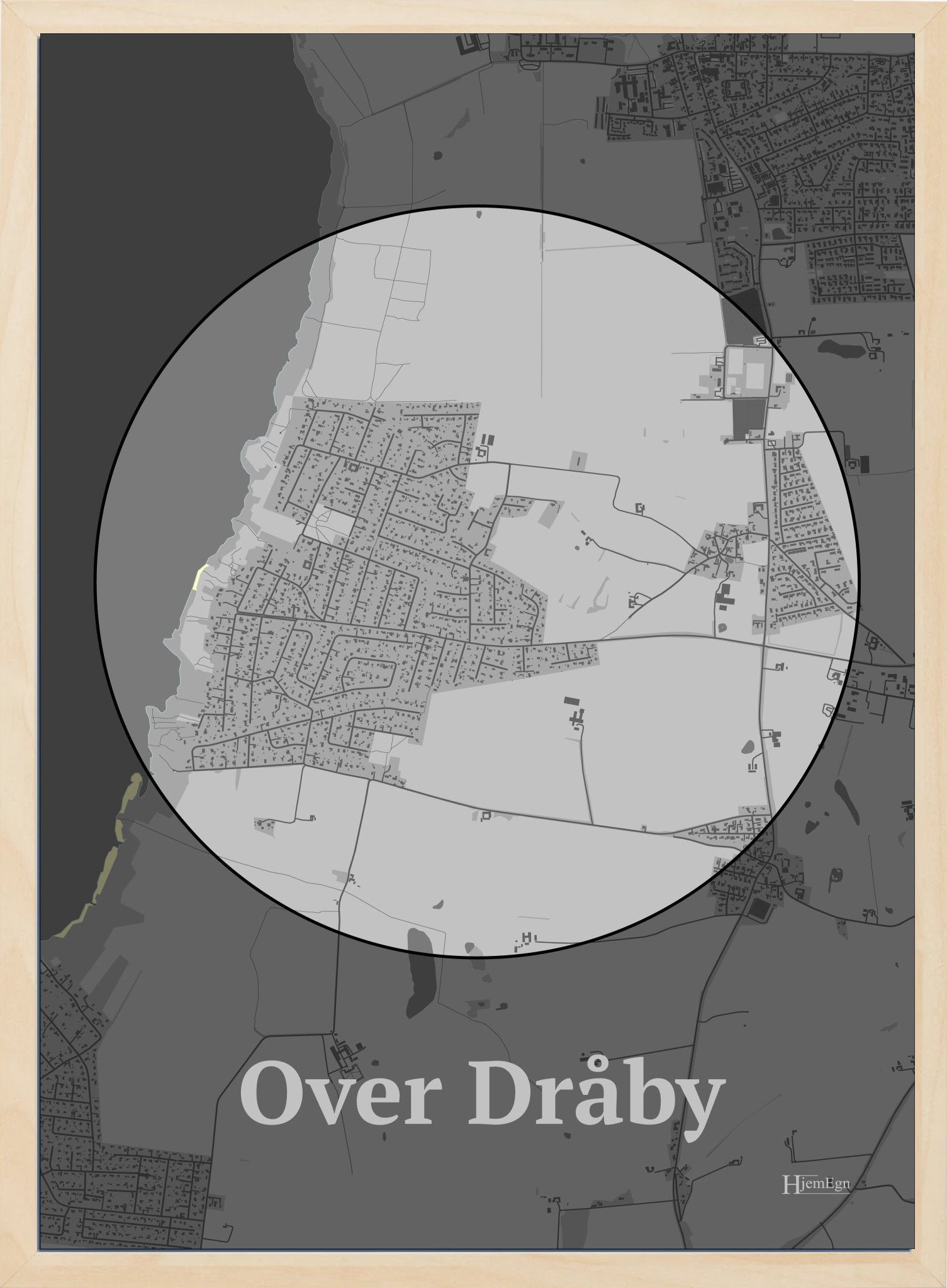 Over Dråby plakat i farve pastel grå og HjemEgn.dk design centrum. Design bykort for Over Dråby