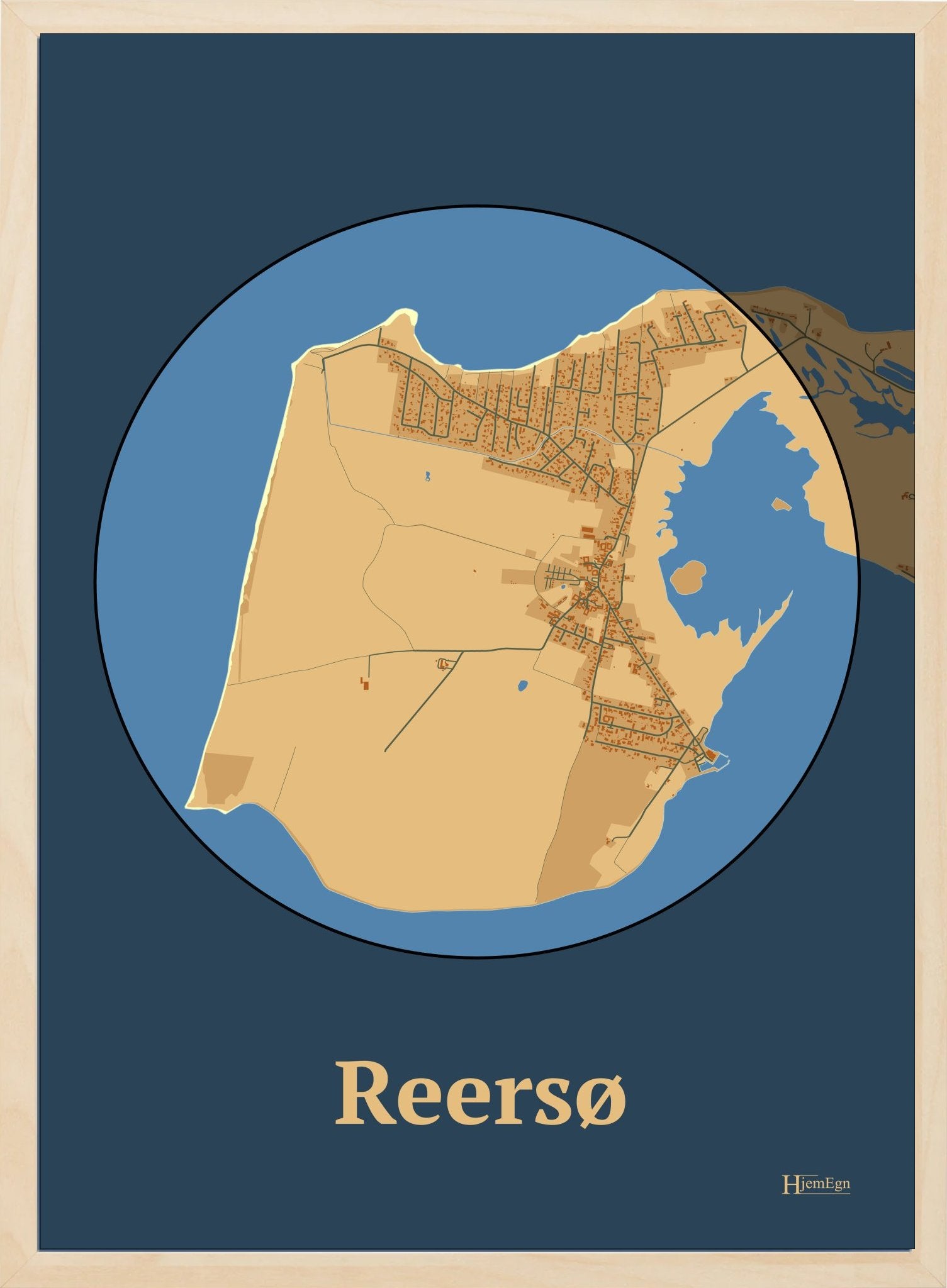 Reersø plakat i farve pastel brun og HjemEgn.dk design centrum. Design bykort for Reersø