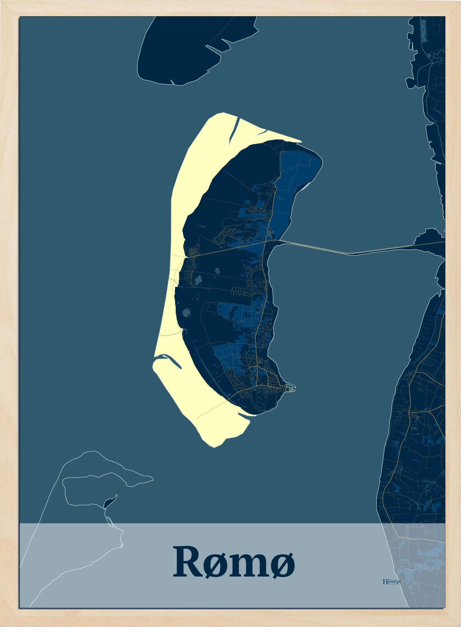 Rømø plakat i farve mørk blå og HjemEgn.dk design firkantet. Design ø-kort for Rømø