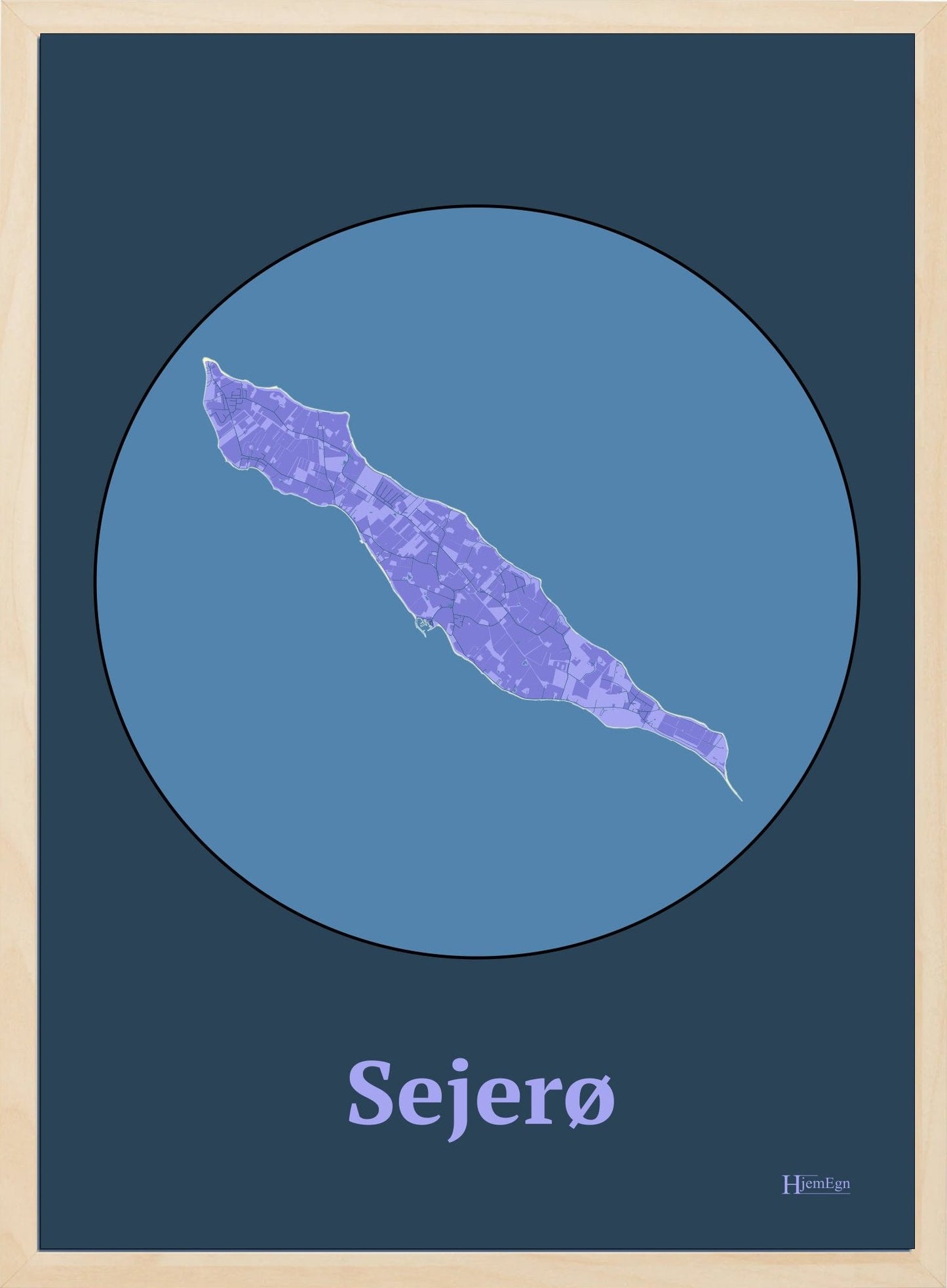 Sejerø plakat i farve pastel lilla og HjemEgn.dk design centrum. Design ø-kort for Sejerø