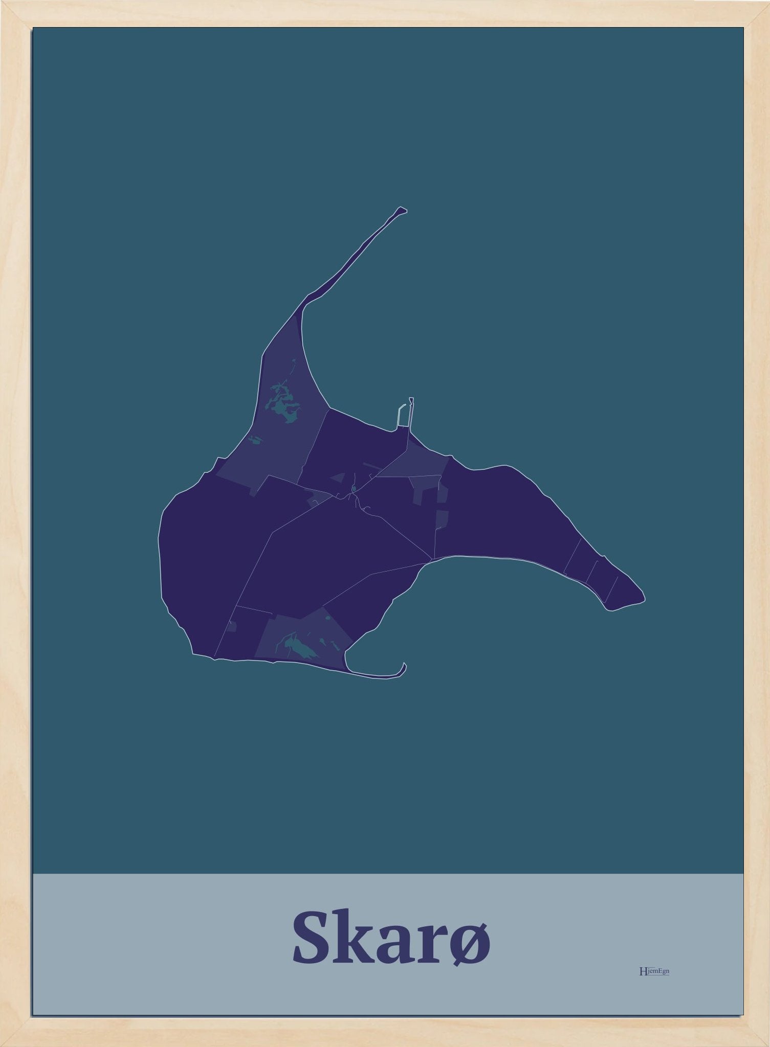 Skarø plakat i farve mørk lilla og HjemEgn.dk design firkantet. Design ø-kort for Skarø