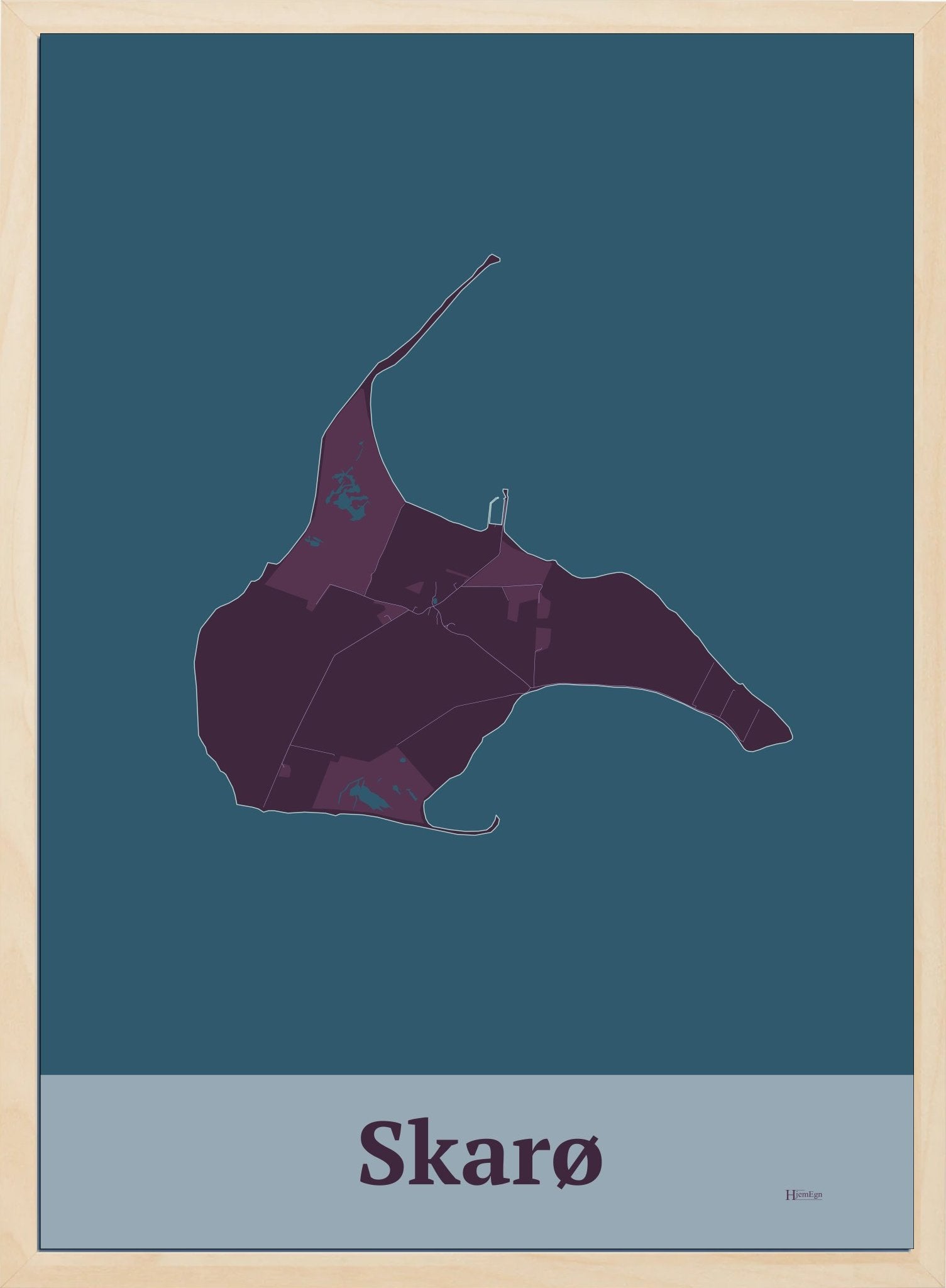 Skarø plakat i farve mørk rød og HjemEgn.dk design firkantet. Design ø-kort for Skarø