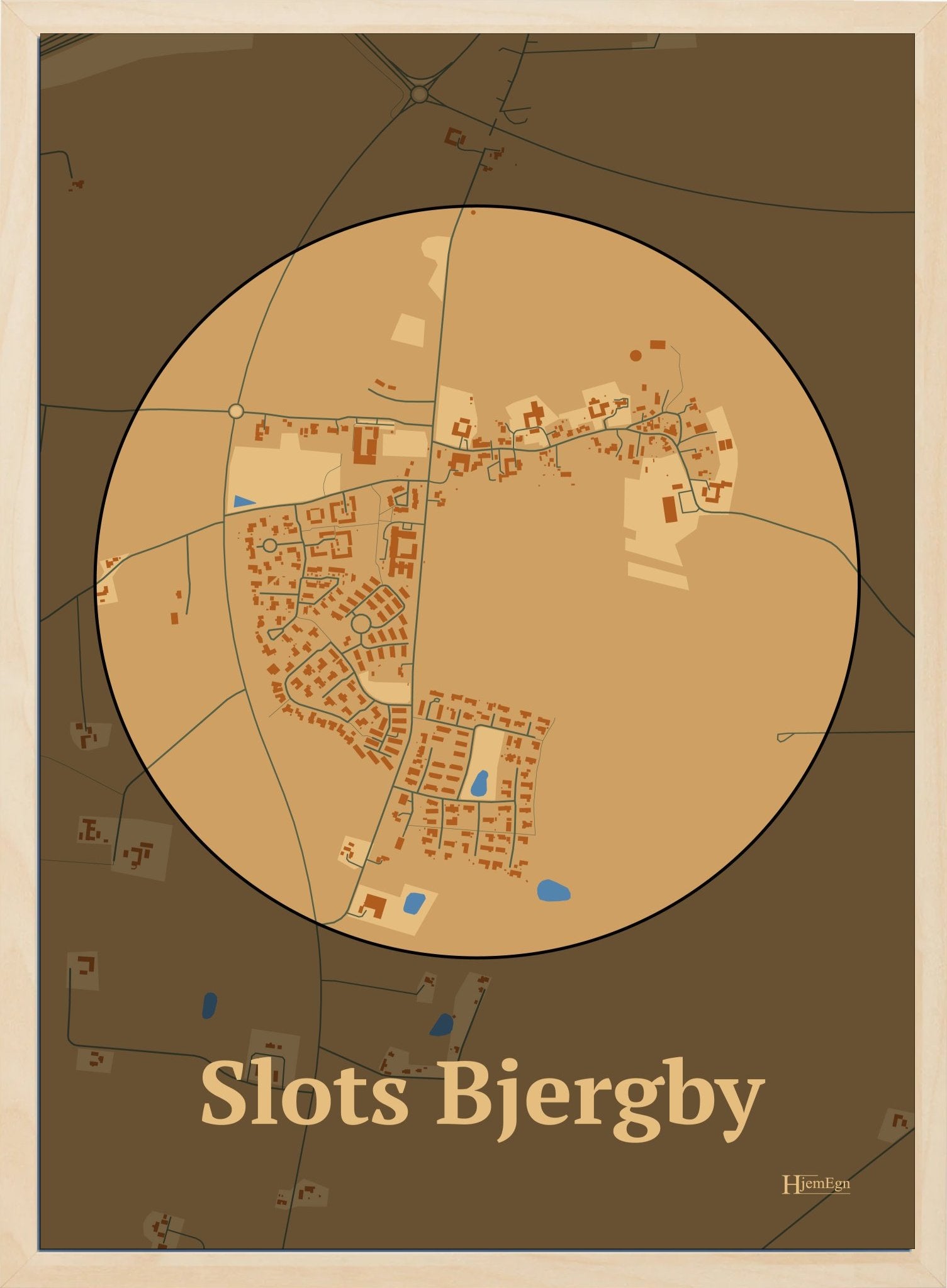 Slots Bjergby plakat i farve pastel brun og HjemEgn.dk design centrum. Design bykort for Slots Bjergby