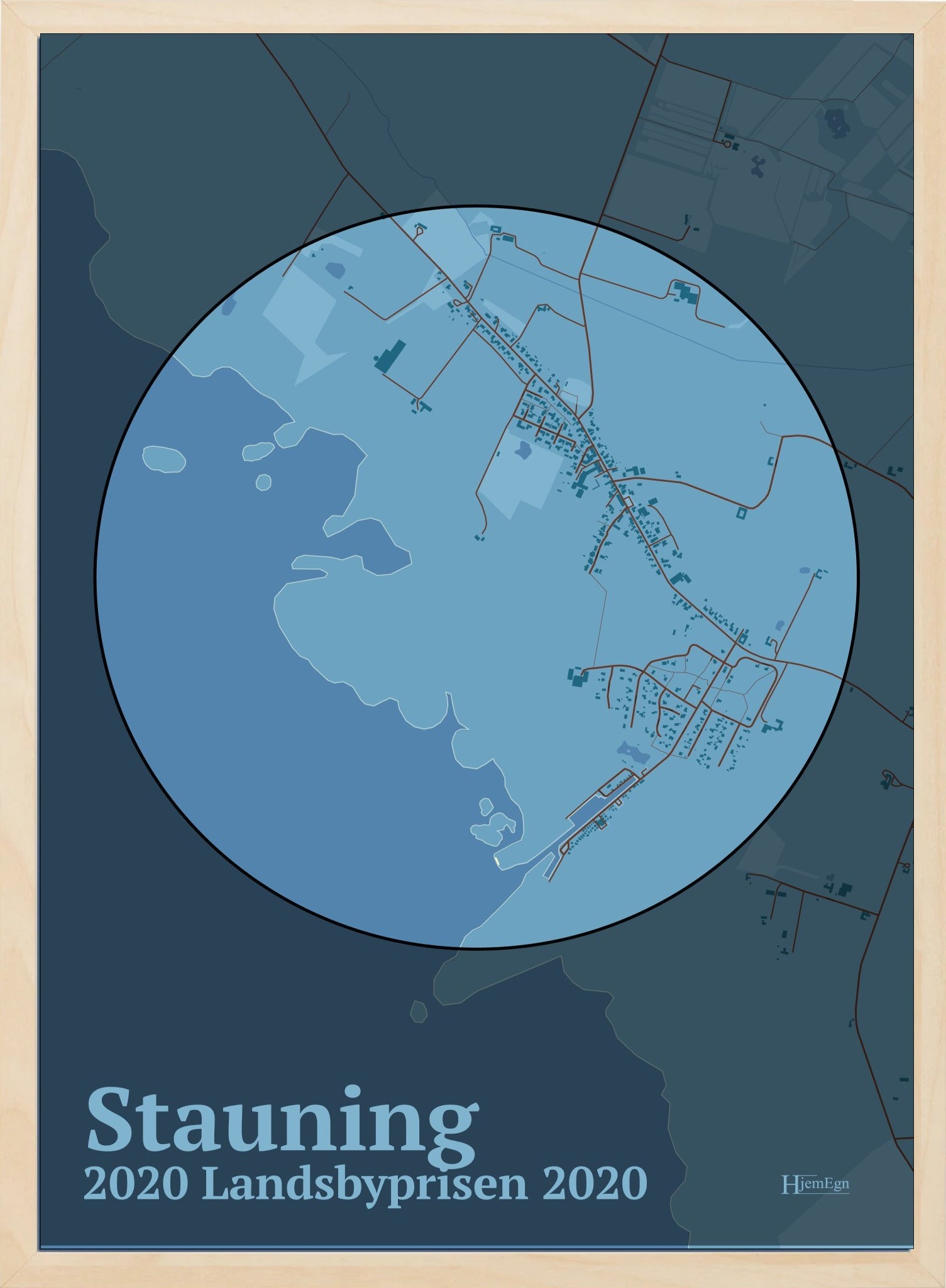 Stauning Vinder Af Landsbyprisen 2020 plakat i farve pastel blå og HjemEgn.dk design centrum. Design bykort for Stauning Vinder Af Landsbyprisen 2020