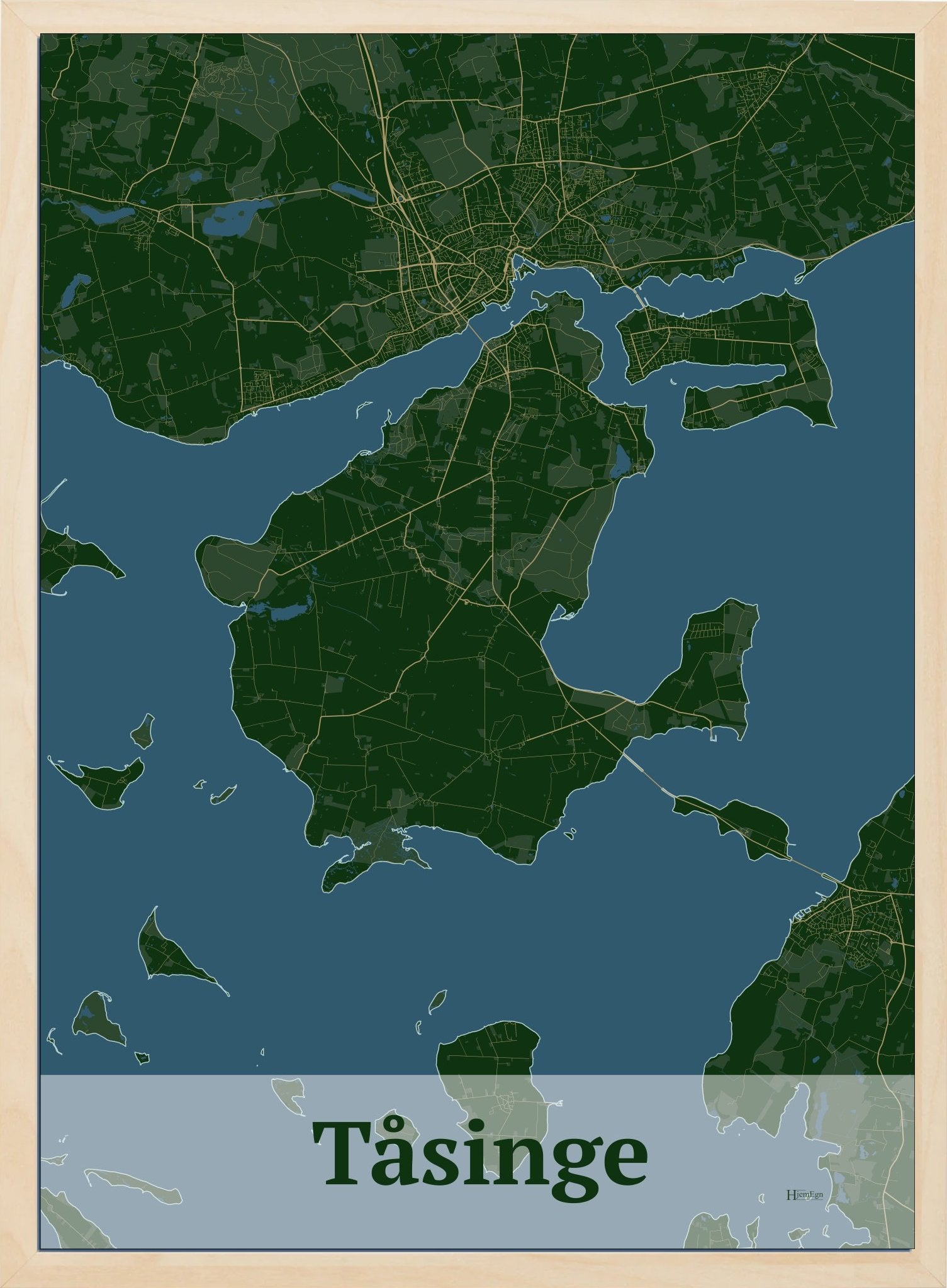 Tåsinge plakat i farve mørk grøn og HjemEgn.dk design firkantet. Design ø-kort for Tåsinge
