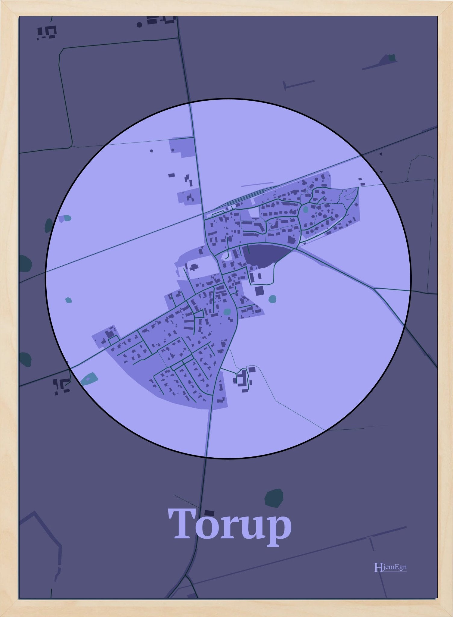 Torup plakat i farve pastel lilla og HjemEgn.dk design centrum. Design bykort for Torup