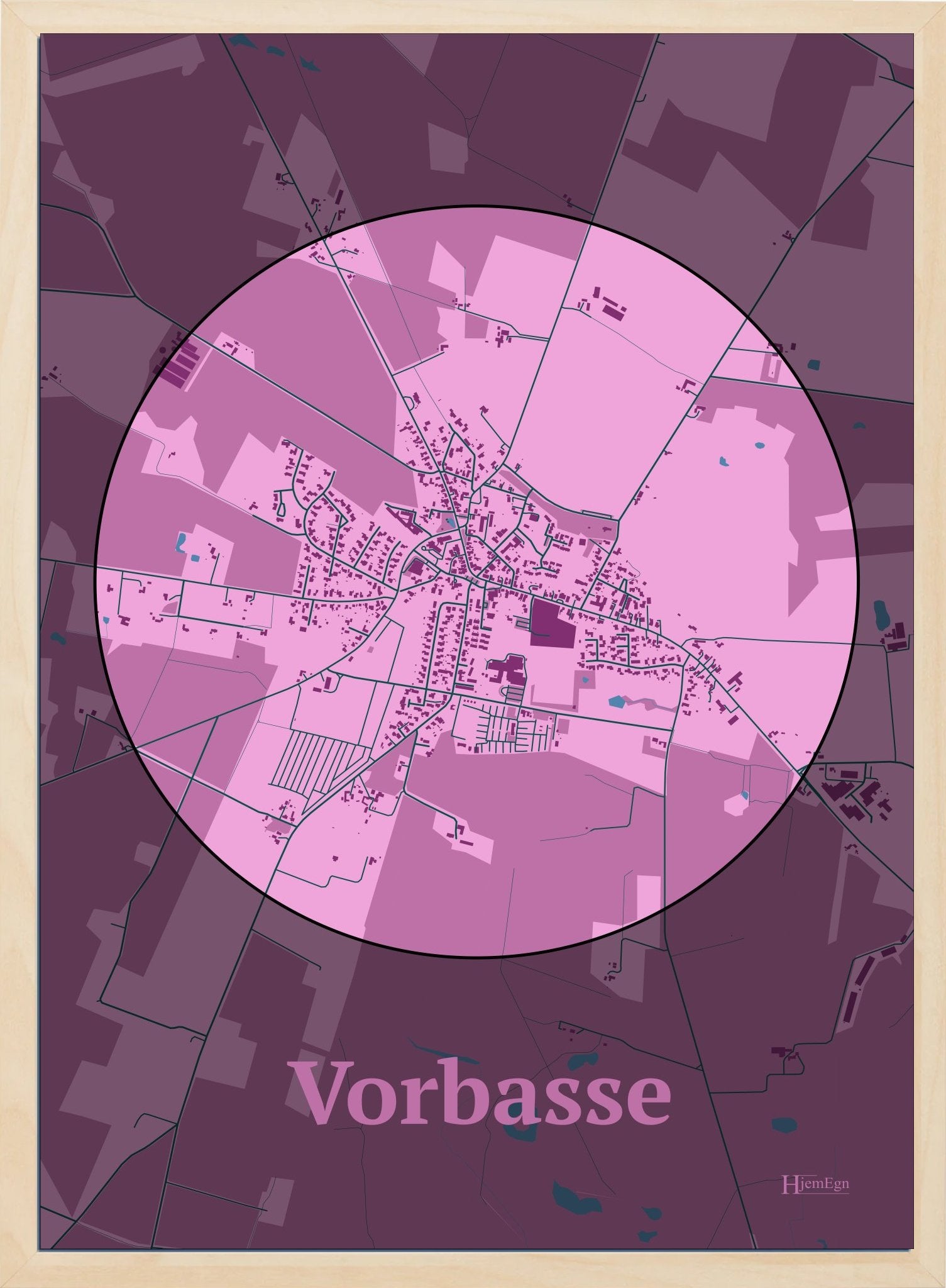 Vorbasse plakat i farve pastel rød og HjemEgn.dk design centrum. Design bykort for Vorbasse
